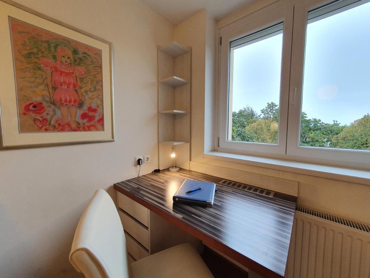 Studio Apartment Matic Tour As By Ljubljanica River Liubliana Exterior foto